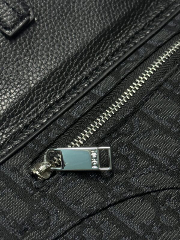 Dior Saddle Pouch Bag - Image 4